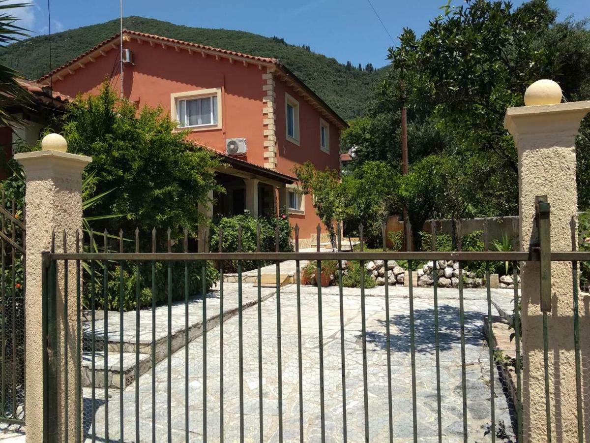 George'S Sweet N' Cozy Maisonette In Ipsos Corfu Ngoại thất bức ảnh