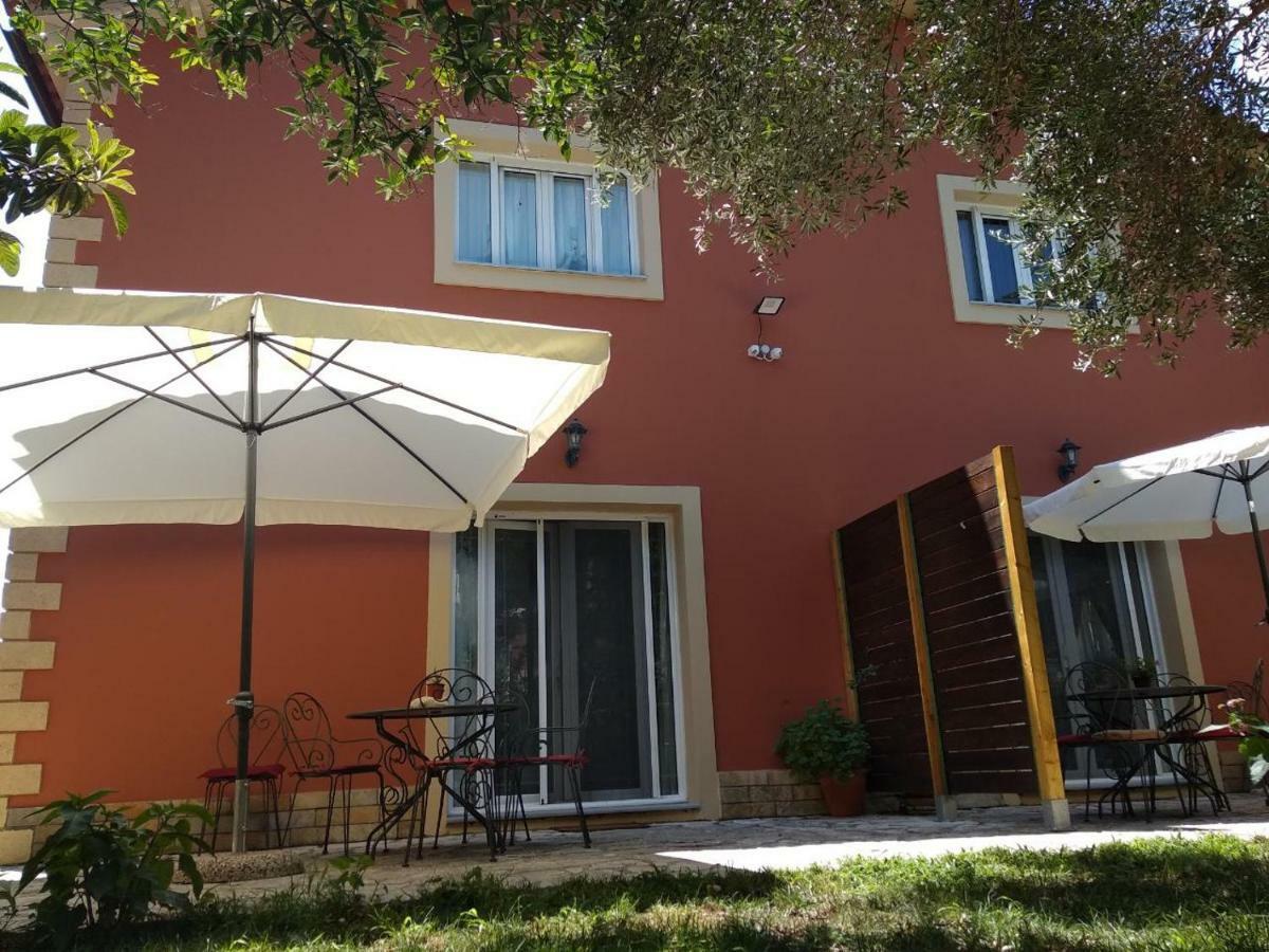 George'S Sweet N' Cozy Maisonette In Ipsos Corfu Ngoại thất bức ảnh