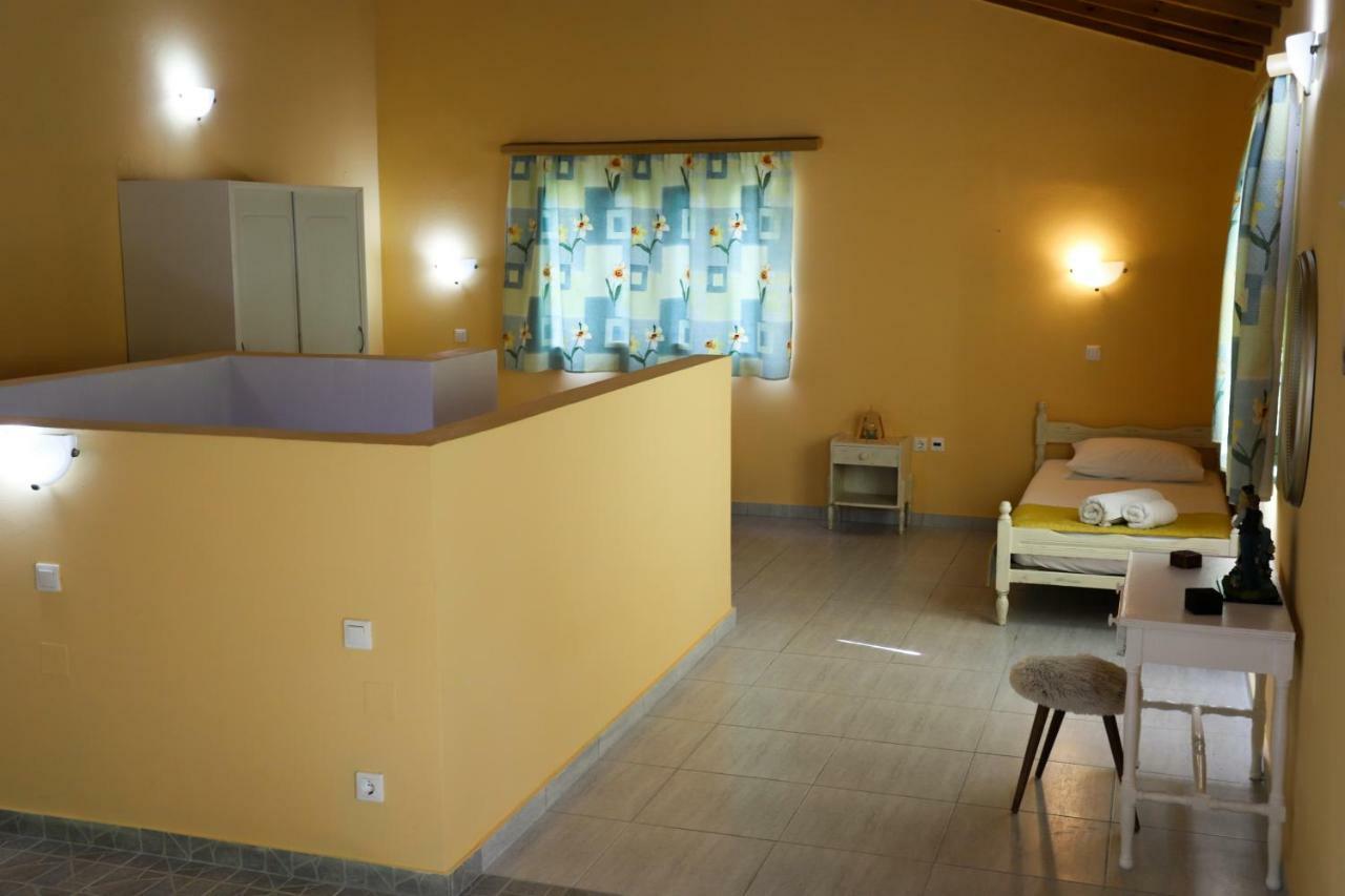George'S Sweet N' Cozy Maisonette In Ipsos Corfu Ngoại thất bức ảnh