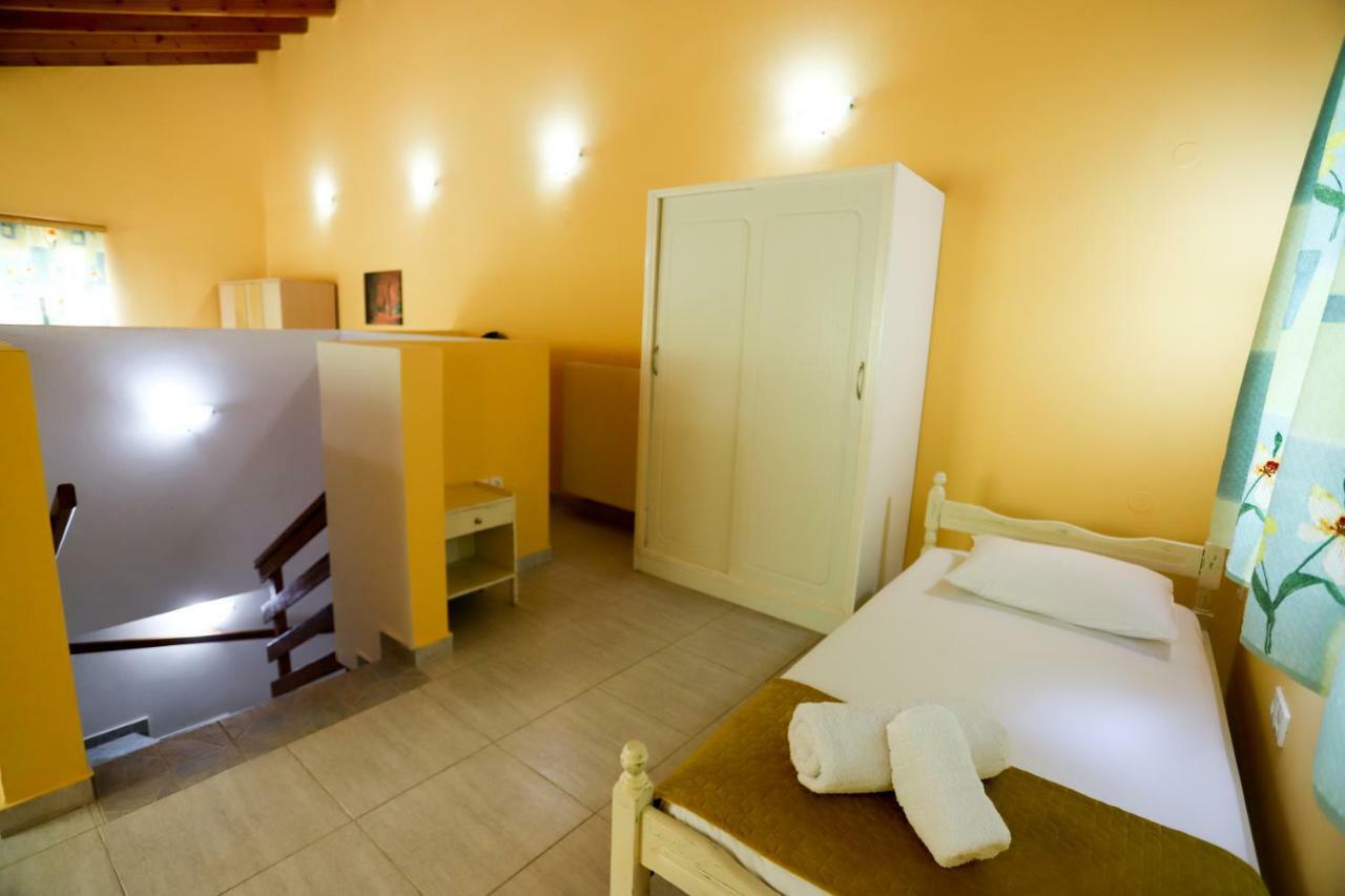 George'S Sweet N' Cozy Maisonette In Ipsos Corfu Ngoại thất bức ảnh