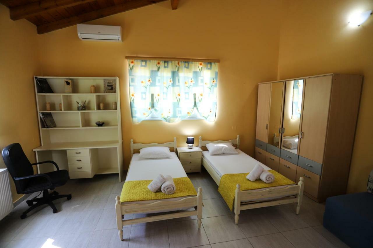 George'S Sweet N' Cozy Maisonette In Ipsos Corfu Ngoại thất bức ảnh