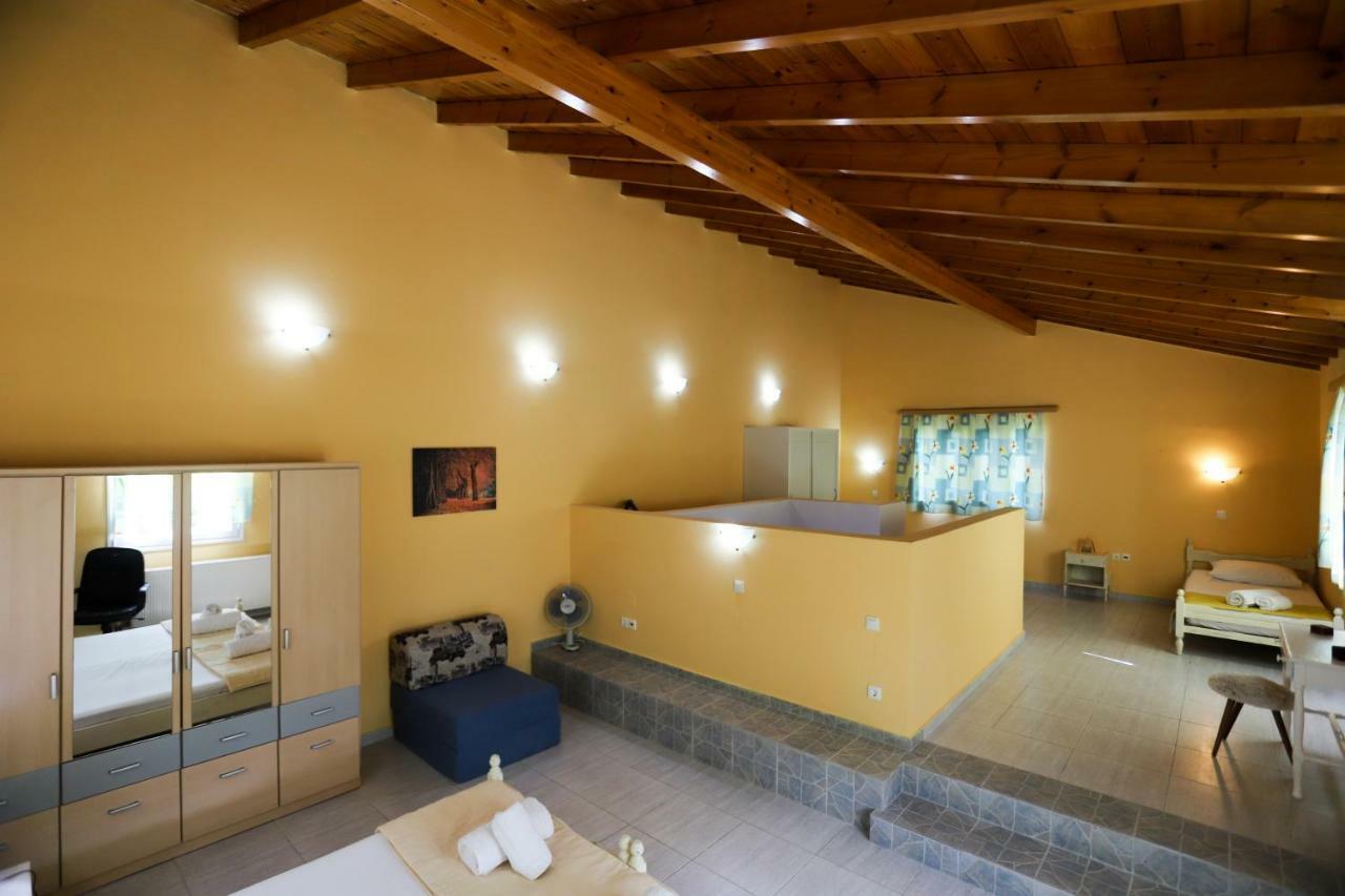 George'S Sweet N' Cozy Maisonette In Ipsos Corfu Ngoại thất bức ảnh