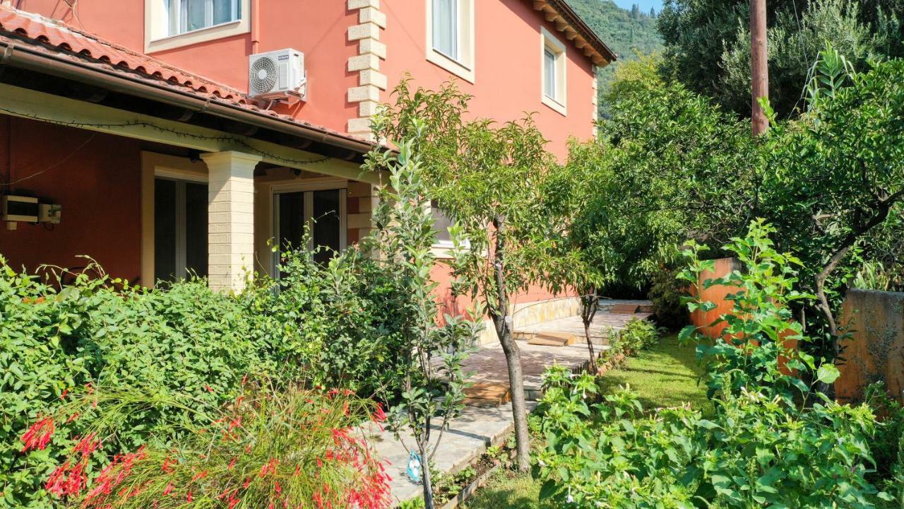 George'S Sweet N' Cozy Maisonette In Ipsos Corfu Ngoại thất bức ảnh
